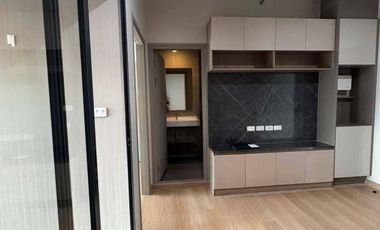 Wohnung zum Kauf mit 1 Zimmer in Huai Khwang, Bangkok