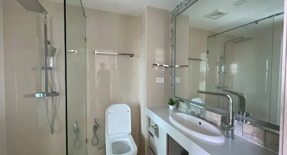 出售 1 卧室 公寓 在 Bang Lamung, Chon Buri
