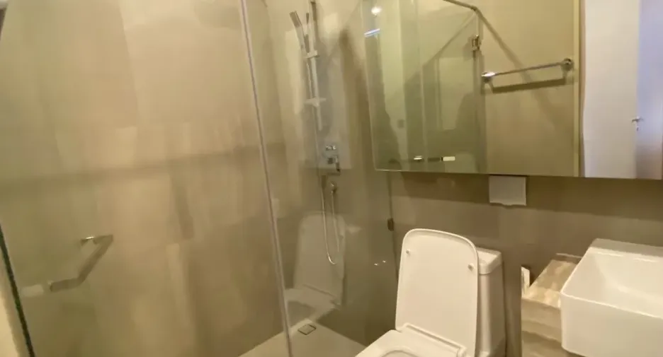 For sale 2 ベッドルーム condo in Ratchathewi, Bangkok