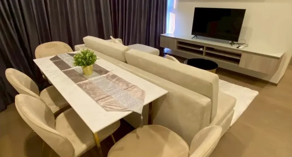 For sale 2 ベッドルーム condo in Ratchathewi, Bangkok