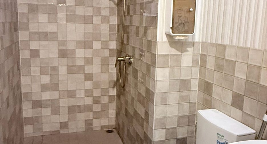 For sale 1 bed condo in Watthana, Bangkok