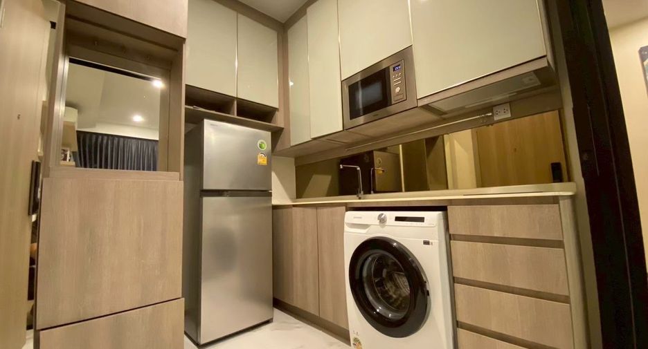 Продажа 2 спальни кондо в Ратчатхещи, Бангкок
