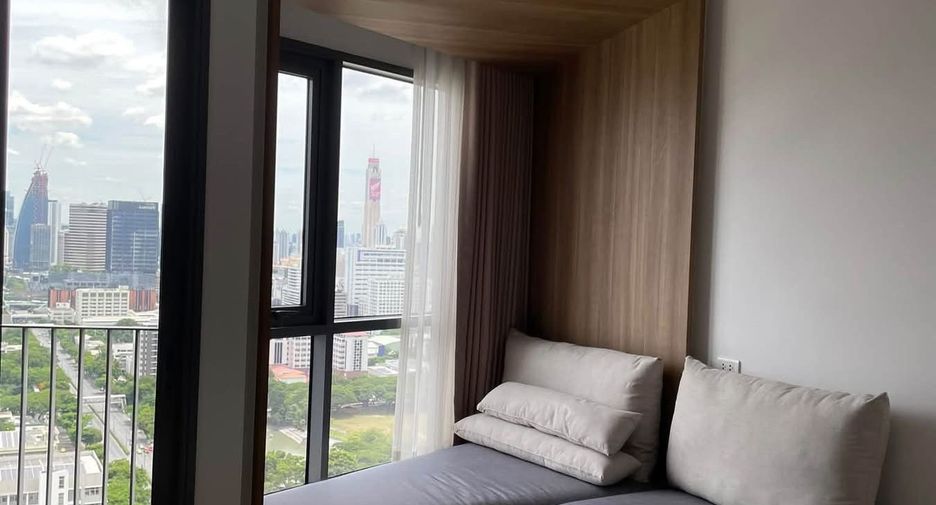 Condo en alquiler de 1 habitaciones en Bang Rak, Bangkok