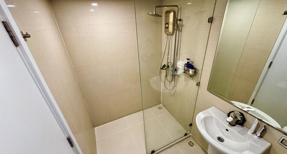 Продажа 1 кровать кондо в Кхан На Яо, Бангкок