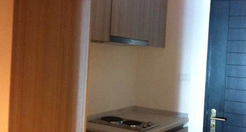 Аренда и продажа 1 кровать кондо в Хуаи Кхщанг, Бангкок