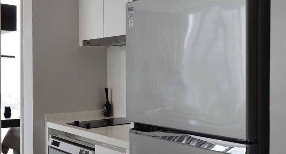 For rent 2 ベッドルーム condo in Sathon, Bangkok