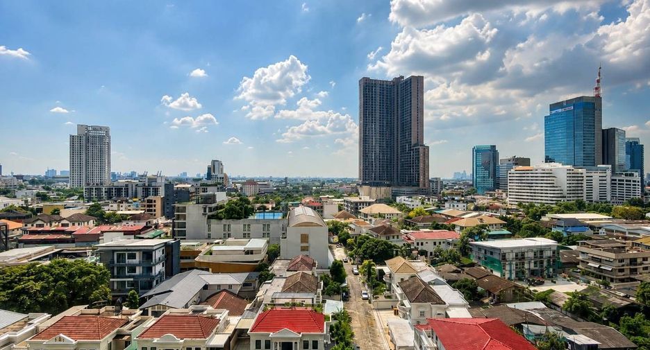 For rent 1 Beds condo in Khlong Toei, Bangkok