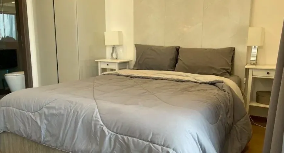 For rent 1 bed condo in Bang Rak, Bangkok