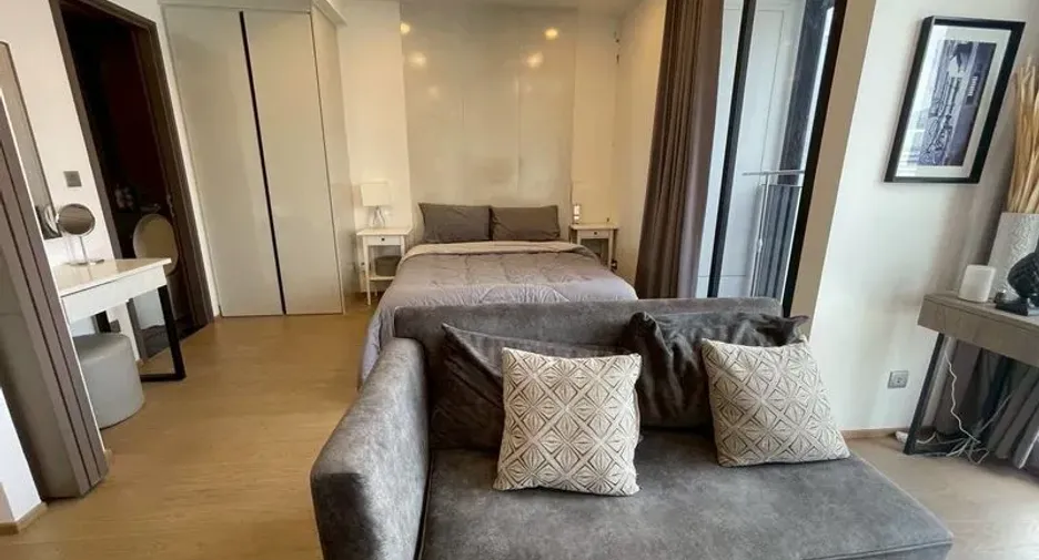 For rent 1 bed condo in Bang Rak, Bangkok