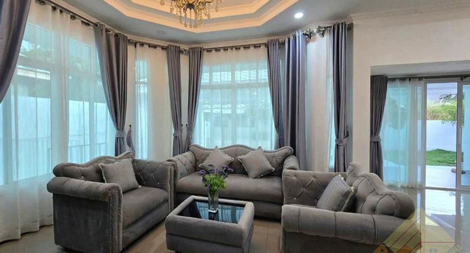 Casa en venta de 3 habitaciones en Bang Lamung, Chonburi