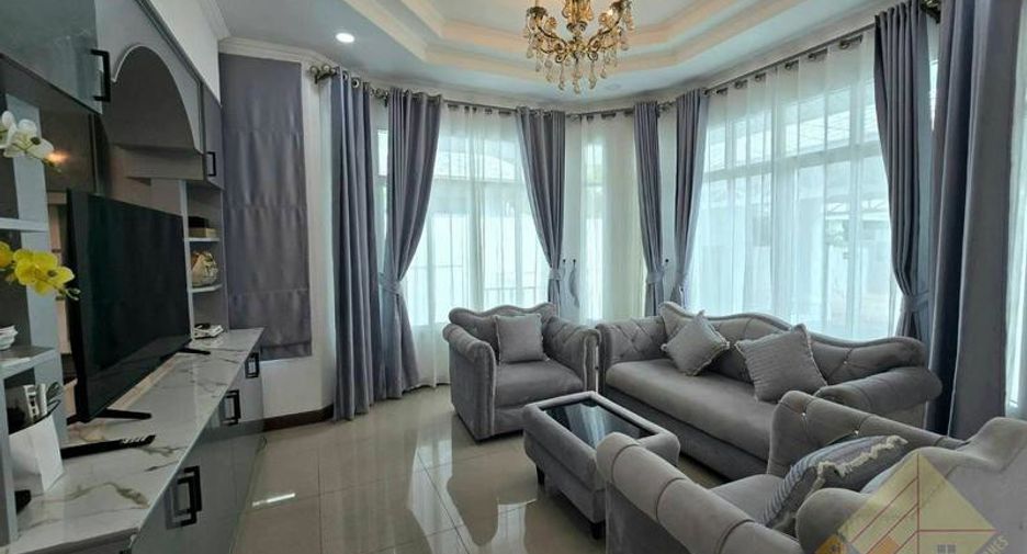 Casa en venta de 3 habitaciones en Bang Lamung, Chonburi