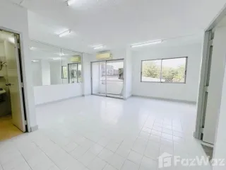 Аренда офис в Щанг Тхонгланг, Бангкок