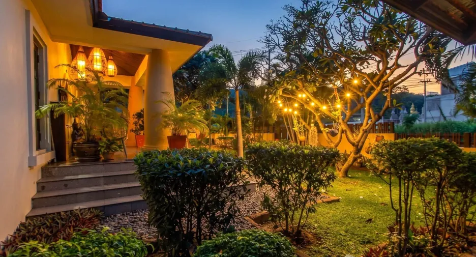 For sale 5 bedrooms villa in Hua Hin, Prachuap Khiri Khan