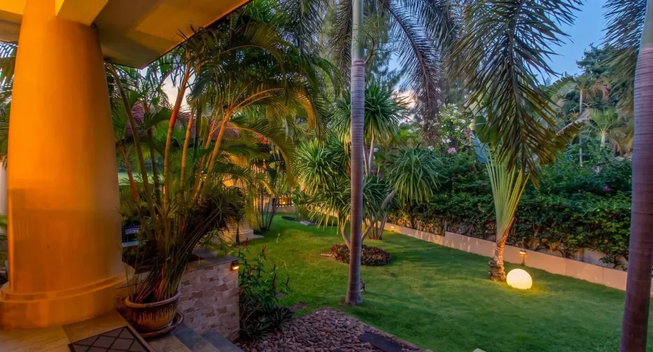 For sale 5 bedrooms villa in Hua Hin, Prachuap Khiri Khan