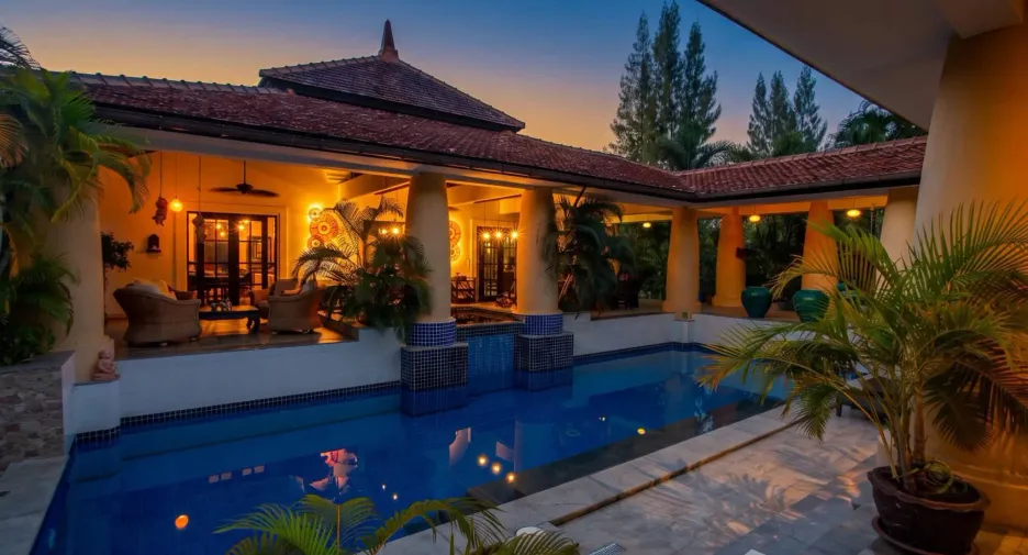 For sale 5 bedrooms villa in Hua Hin, Prachuap Khiri Khan