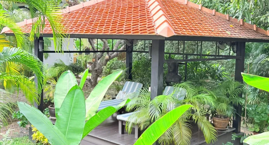 For sale 5 bedrooms villa in Hua Hin, Prachuap Khiri Khan