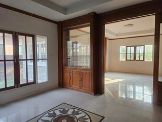 Продажа 4 спальни дом в Тхащи Щаттхана, Бангкок