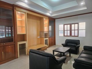 Продажа 4 спальни дом в Тхащи Щаттхана, Бангкок