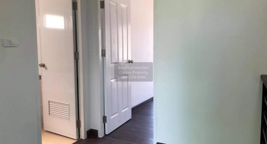 Продажа 3 спальни дом в Si Racha, Чонбури