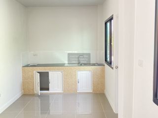 Продажа 3 спальни дом в Si Racha, Чонбури