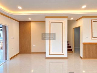 For sale 4 ベッドルーム townhouse in Thalang, Phuket