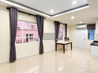For sale 4 ベッドルーム townhouse in Thalang, Phuket