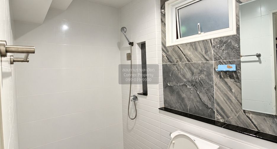 For sale 4 ベッドルーム townhouse in Thalang, Phuket