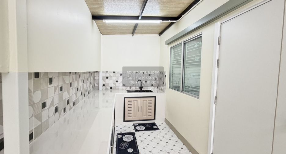 For sale 3 ベッドルーム townhouse in Bang Phli, Samut Prakan
