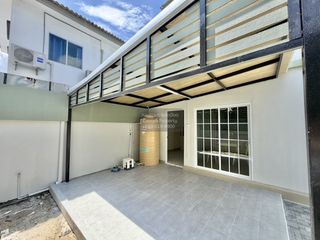 For sale 3 ベッドルーム townhouse in Bang Phli, Samut Prakan
