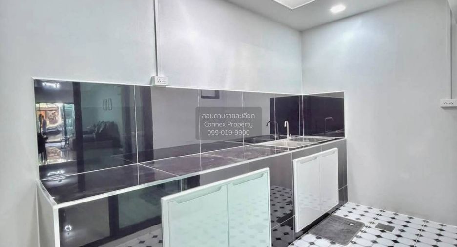 Продажа 3 спальни таунхаус в Банг Кхен, Бангкок