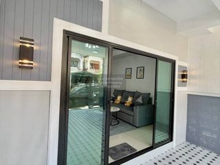 Продажа 3 спальни таунхаус в Банг Кхен, Бангкок