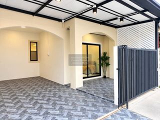 Продажа 3 спальни таунхаус в Bang Bua Thong, Нонтабури