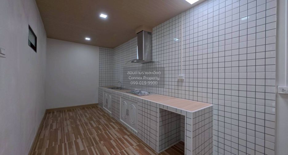 Продажа 4 спальни дом в Кхлонг Сам Ща, Бангкок