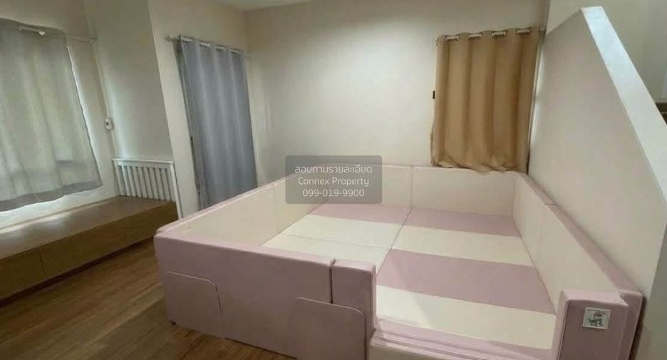 Reihenhaus zum Kauf mit 3 Zimmer in Saphan Sung, Bangkok