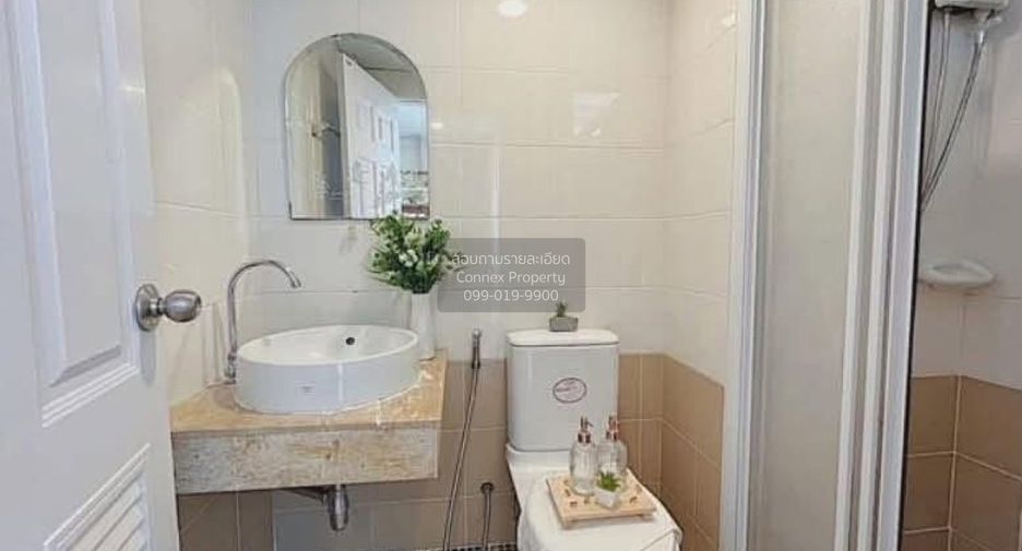 For sale 1 bed condo in Huai Khwang, Bangkok