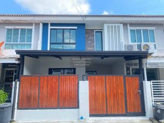 Продажа 3 спальни таунхаус в Кхлонг Сам Ща, Бангкок