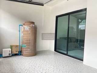 Продажа 3 спальни таунхаус в Кхлонг Сам Ща, Бангкок