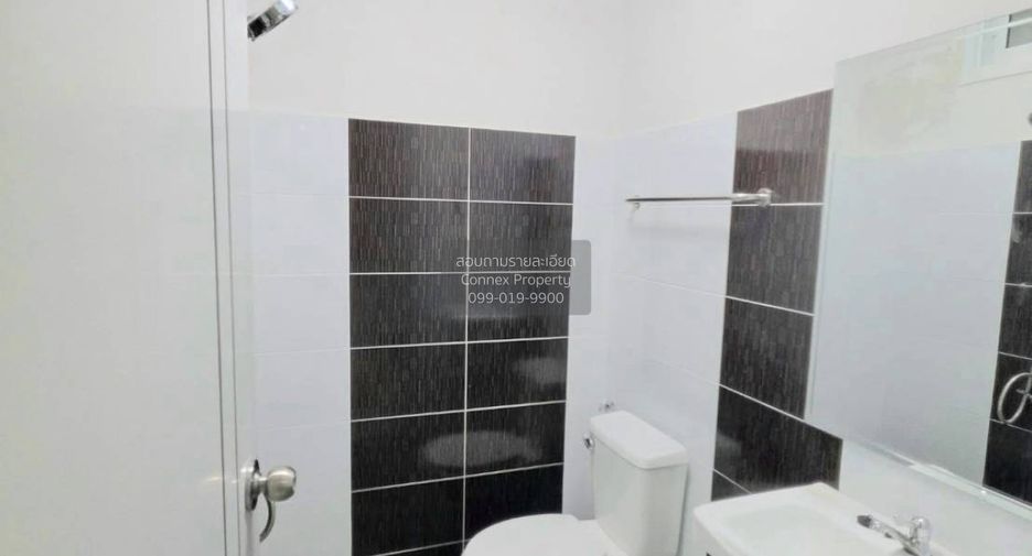 Продажа 3 спальни таунхаус в Sai Noi, Нонтабури