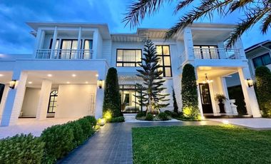 For sale 5 bedrooms house in Lat Krabang, Bangkok