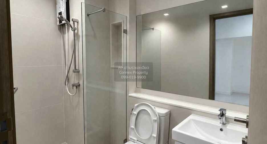 For sale 2 bedrooms condo in Huai Khwang, Bangkok