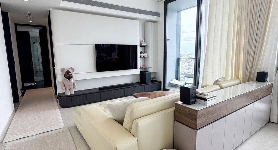 For rent 2 bedrooms condo in Sathon, Bangkok