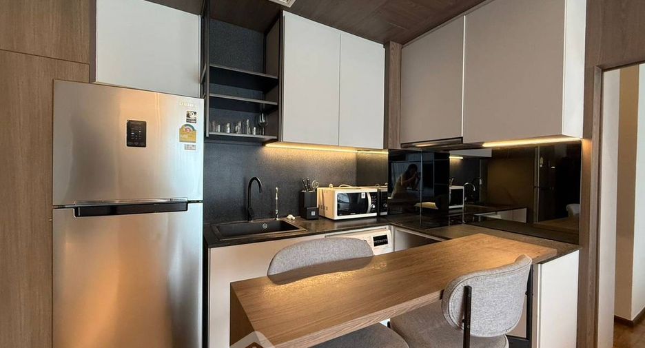 For rent 1 bed condo in Khlong Toei, Bangkok