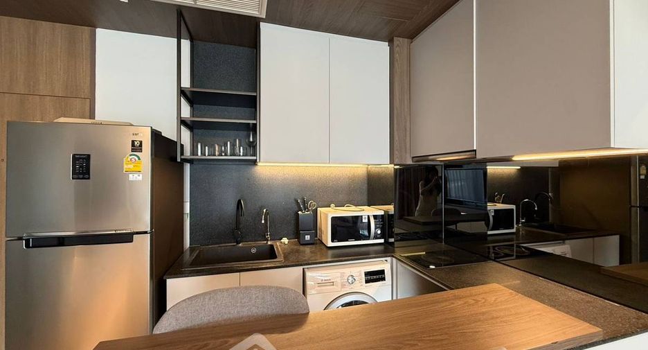 For rent 1 bed condo in Khlong Toei, Bangkok