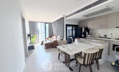 For rent 2 bedrooms condo in Huai Khwang, Bangkok