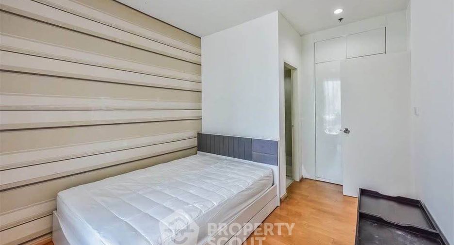 For rent 3 bedrooms condo in Ratchathewi, Bangkok