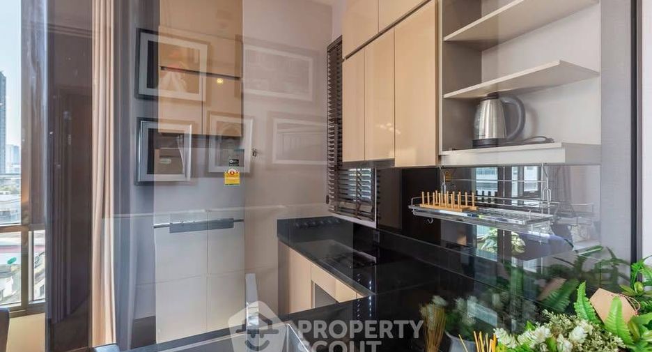 For rent 1 bed condo in Khlong Toei, Bangkok