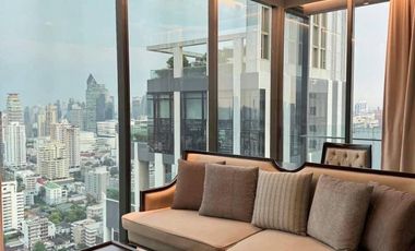 For rent 3 bedrooms condo in Khlong Toei, Bangkok