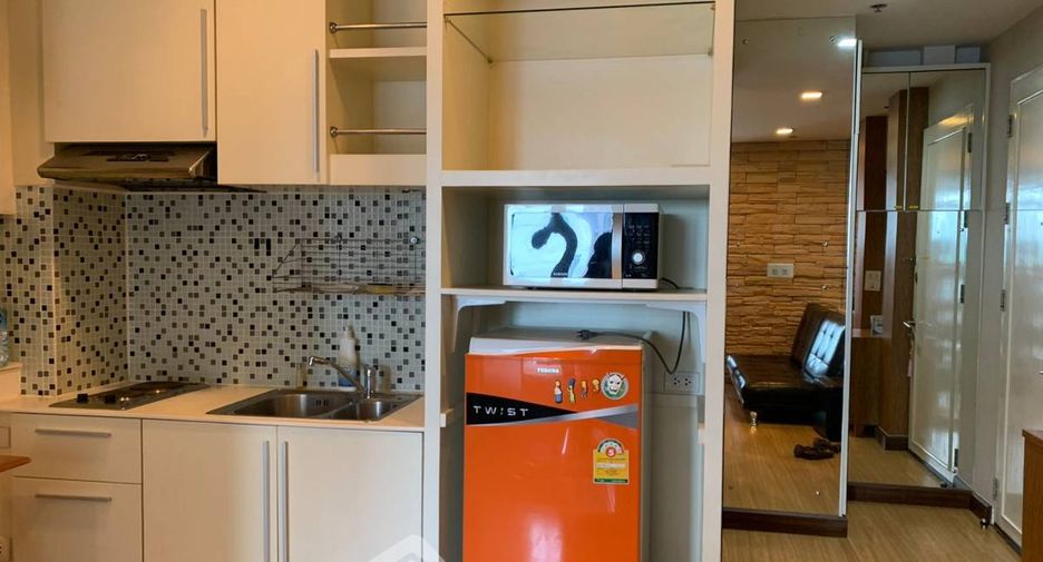 Condo en alquiler de 1 habitaciones en Khlong Toei, Bangkok