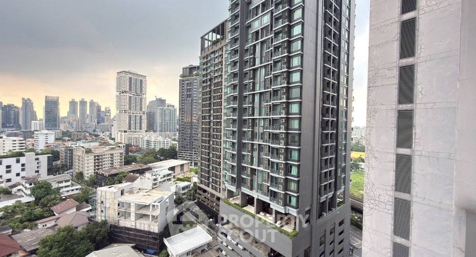For rent 1 bed condo in Khlong Toei, Bangkok