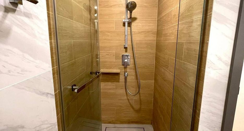 Wohnung zur Miete mit 2 Zimmer in Watthana, Bangkok